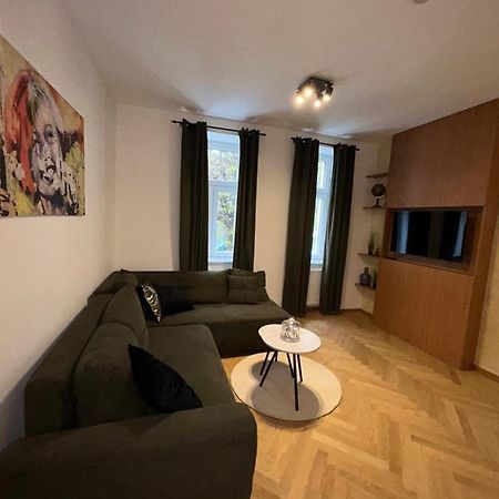 Deluxe Apartment Favoriten Vienna Esterno foto
