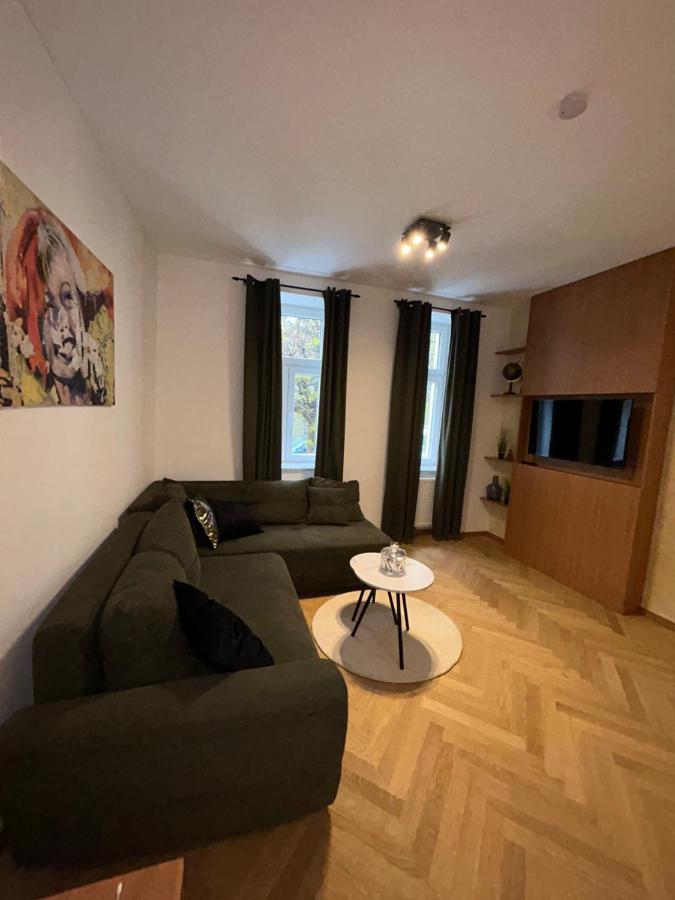 Deluxe Apartment Favoriten Vienna Esterno foto